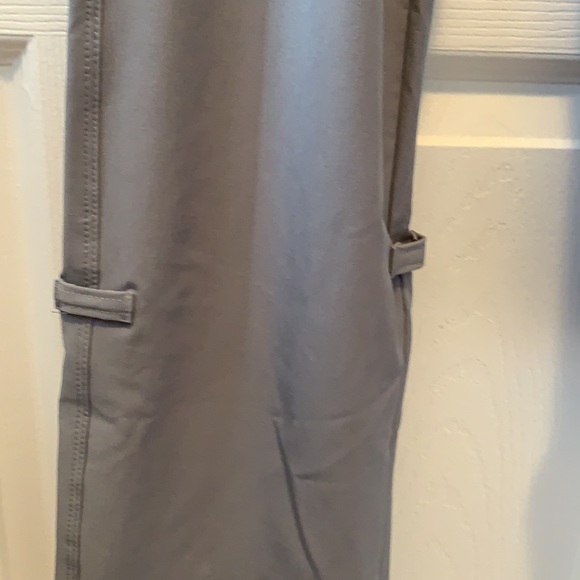 Grey Pants - Wind River. Size 6. Great for travel. - Picture 6 of 9